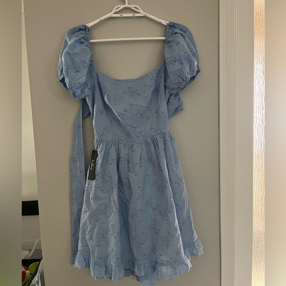 Lulus embroidered tie back dress - Picture 3 of 4